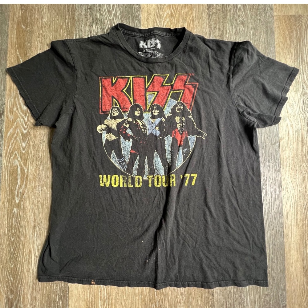 KISS World Tour 77 Graphic T-Shirt Mens Large Black Short Sleeve Rock Band Tee